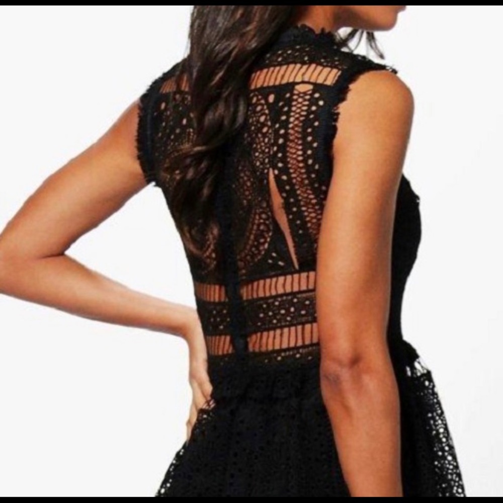 (Sold) boohoo Crochet High Neck Midi Dress Black 4 - Picture 6 of 11